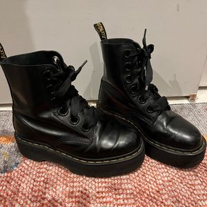 Dr. Martens Molly Platform Boots